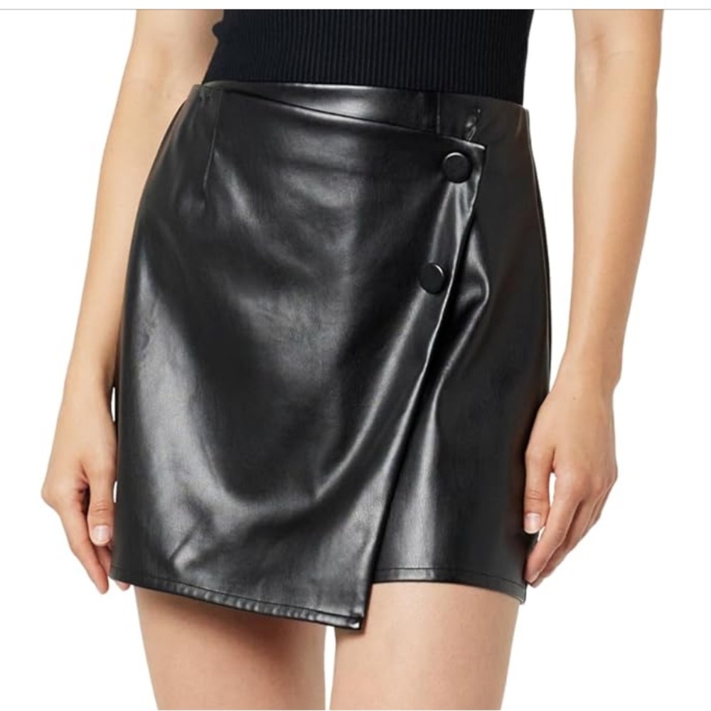 Faux leather mini skirt - A line by The Drop